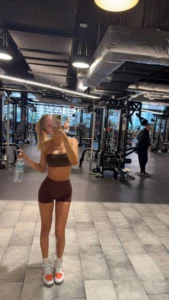 слив арина савастру